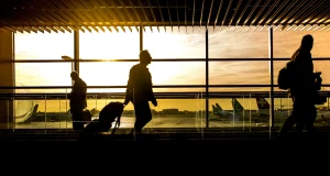 Por qué un seguro de viaje es más importante que nunca 5 razones para contratarlo antes de tu próximo viaje